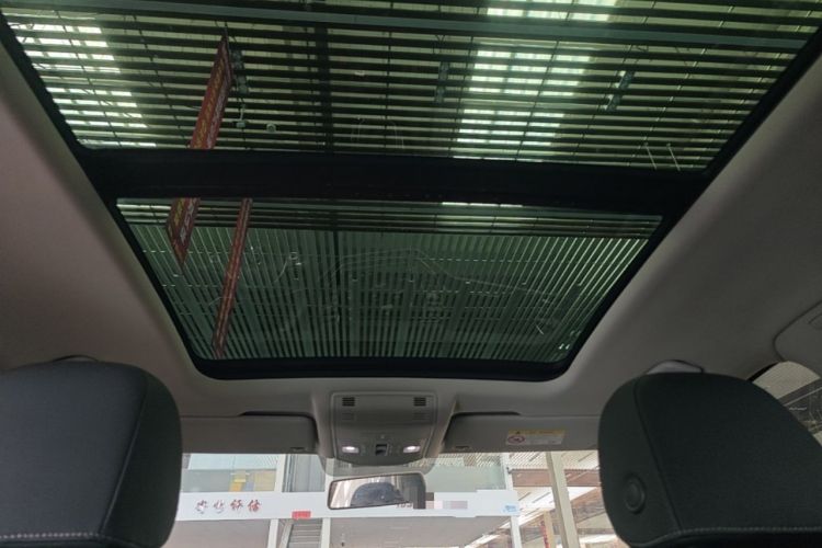 Used Volkswagen T-ROC 2020 280TSI DSG Two-Wheel Drive Comfort Version Headliner