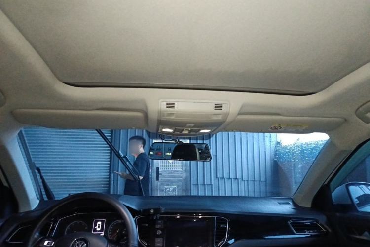 Used Volkswagen T-ROC 2020 280TSI DSG Two-Wheel Drive Comfort Version Headliner