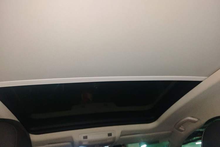 Used Volkswagen T-ROC 2020 280TSI DSG Two-Wheel Drive Comfort Version Headliner