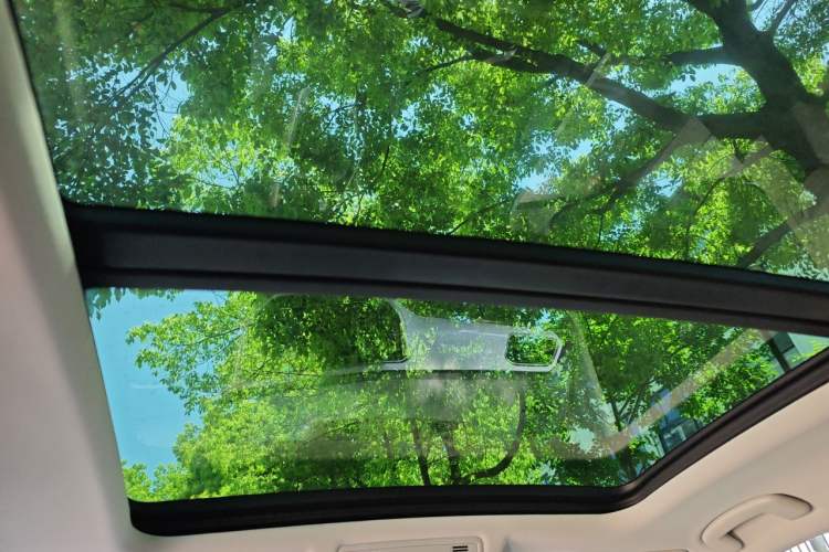 Used Volkswagen T-ROC 2020 280TSI DSG Two-Wheel Drive Advanced Version Headliner