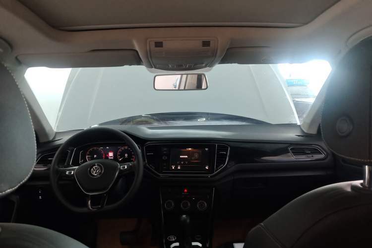 Used Volkswagen T-ROC 2020 280TSI DSG Two-Wheel Drive Comfort Version Headliner