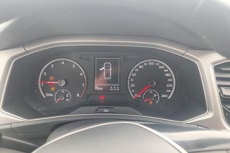 Used Volkswagen T-ROC  Instrument Cluster