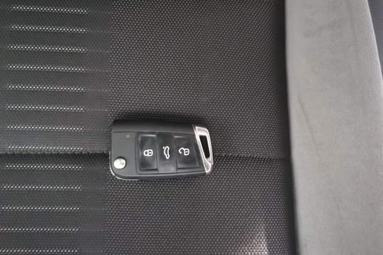 Used Volkswagen T-ROC 2020 280TSI DSG Two-Wheel Drive Advanced Version Interior 1