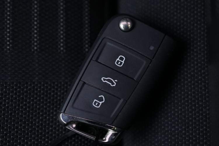 Used Volkswagen T-ROC 2020 280TSI DSG Two-Wheel-Drive Elite Version Interior 10