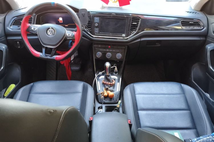Used Volkswagen T-ROC 2020 280TSI DSG Two-Wheel Drive Comfort Version Interior 2