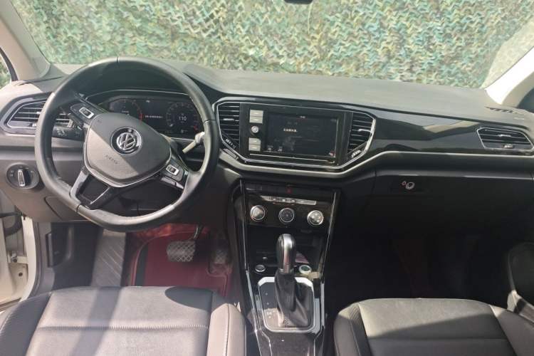 Used Volkswagen T-ROC 2020 280TSI DSG Two-Wheel Drive Comfort Version Interior 2