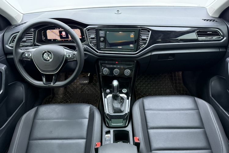 Used Volkswagen T-ROC 2020 280TSI DSG Two-Wheel Drive Comfort Version Interior 2