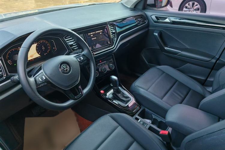 Used Volkswagen T-ROC 2020 280TSI DSG Two-Wheel Drive Comfort Version Interior 2