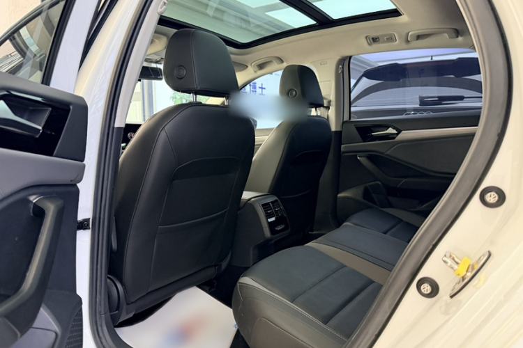 Used Volkswagen T-ROC 2020 280TSI DSG Two-Wheel Drive Comfort Version Interior 3