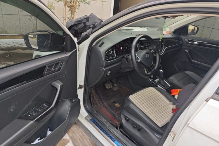 Used Volkswagen T-ROC 2020 280TSI DSG Two-Wheel Drive Comfort Version Interior 3