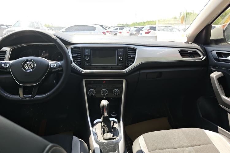 Used Volkswagen T-ROC 2020 280TSI DSG Two-Wheel Drive Advanced Version Interior 3