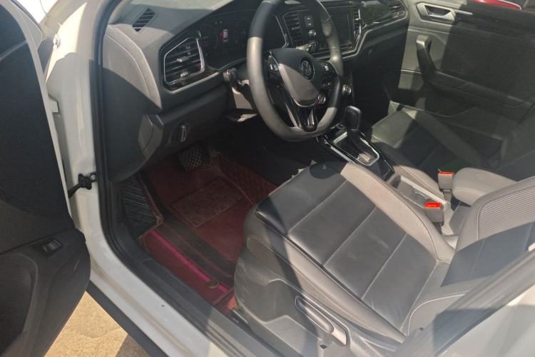 Used Volkswagen T-ROC 2020 280TSI DSG Two-Wheel Drive Comfort Version Interior 3