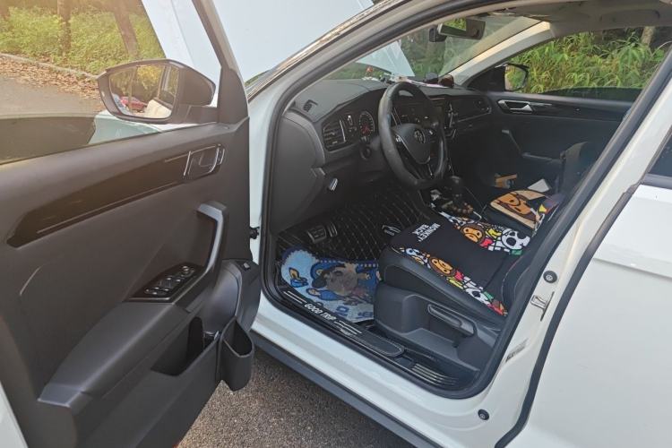 Used Volkswagen T-ROC 2020 280TSI DSG Two-Wheel Drive Comfort Version Interior 3
