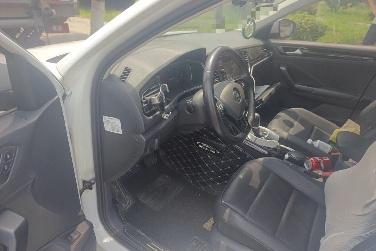 Used Volkswagen T-ROC 2020 280TSI DSG Two-Wheel Drive Comfort Version Interior 3