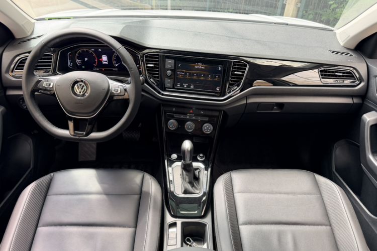 Used Volkswagen T-ROC 2020 280TSI DSG Two-Wheel Drive Comfort Version Interior 3