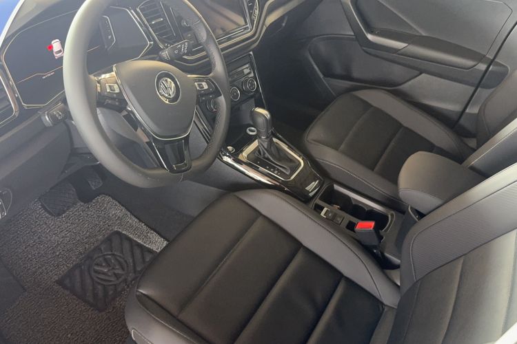 Used Volkswagen T-ROC 2020 280TSI DSG Two-Wheel Drive Comfort Version Interior 4