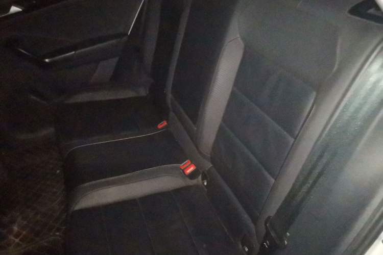 Used Volkswagen T-ROC 2020 280TSI DSG Two-Wheel Drive Comfort Version Interior 4