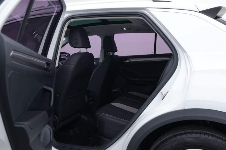 Used Volkswagen T-ROC 2020 280TSI DSG Two-Wheel-Drive Elite Version Interior 4