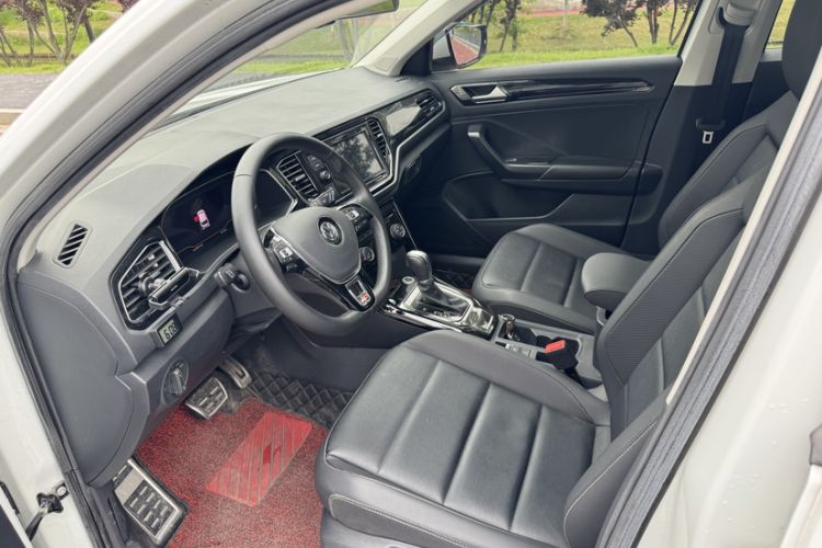 Used Volkswagen T-ROC 2020 280TSI DSG Two-Wheel Drive Comfort Version Interior 4