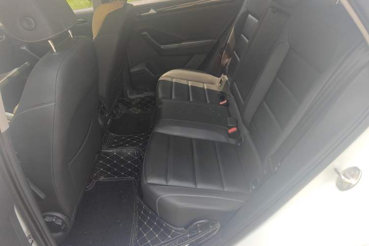 Used Volkswagen T-ROC 2020 280TSI DSG Two-Wheel Drive Comfort Version Interior 4