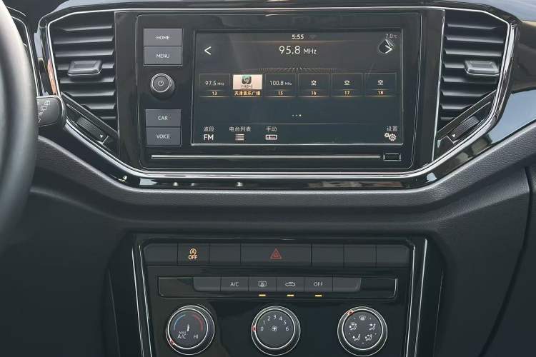 Used Volkswagen T-ROC 2020 280TSI DSG Two-Wheel Drive Comfort Version Interior 5