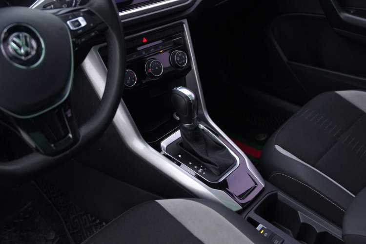 Used Volkswagen T-ROC 2020 280TSI DSG Two-Wheel-Drive Elite Version Interior 7