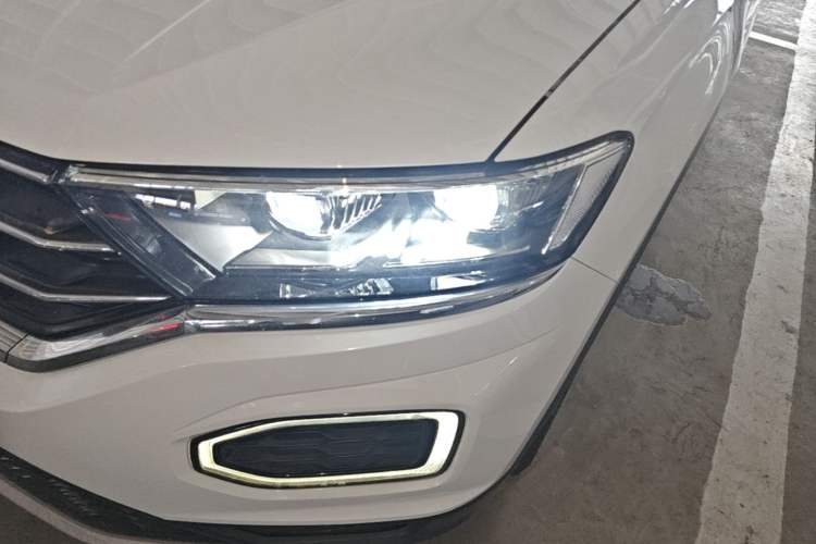 Used Volkswagen T-ROC 2020 280TSI DSG Two-Wheel Drive Comfort Version Left Front Headlight