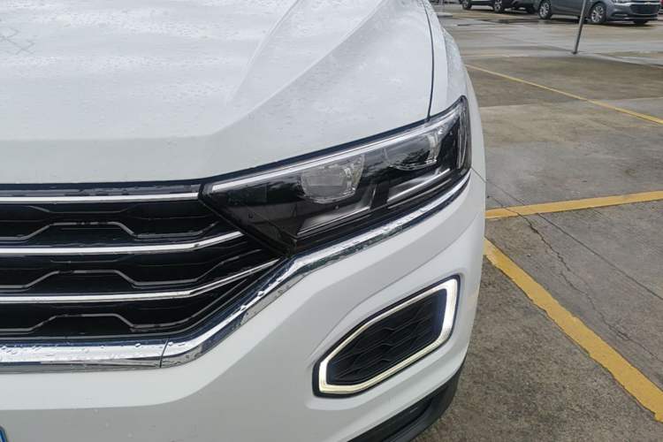 Used Volkswagen T-ROC 2020 230TSI DSG Two-Wheel Drive Advanced Version Left Front Headlight