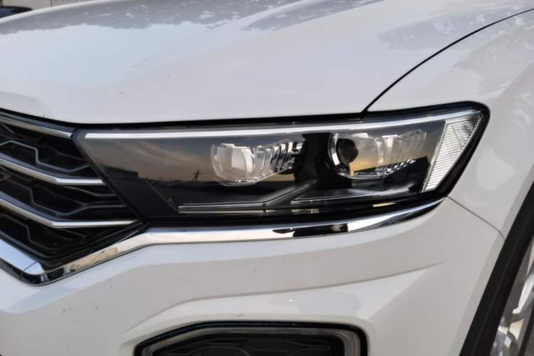 Used Volkswagen T-ROC 2020 230TSI DSG Two-Wheel Drive Advanced Version Left Front Headlight