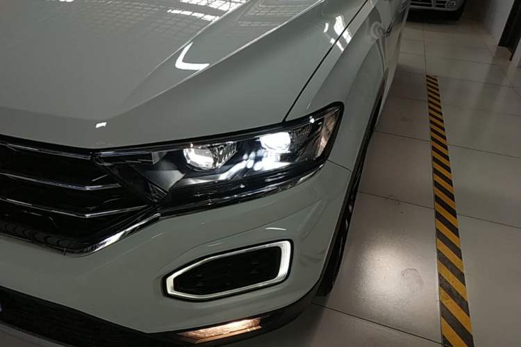 Used Volkswagen T-ROC 2020 280TSI DSG Two-Wheel Drive Comfort Version Left Front Headlight