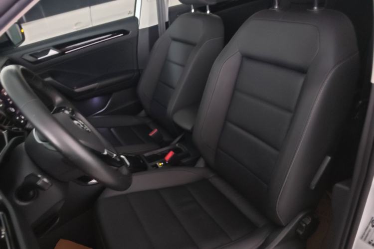 Used Volkswagen T-ROC 2020 280TSI DSG Two-Wheel Drive Comfort Version Left Front Seat