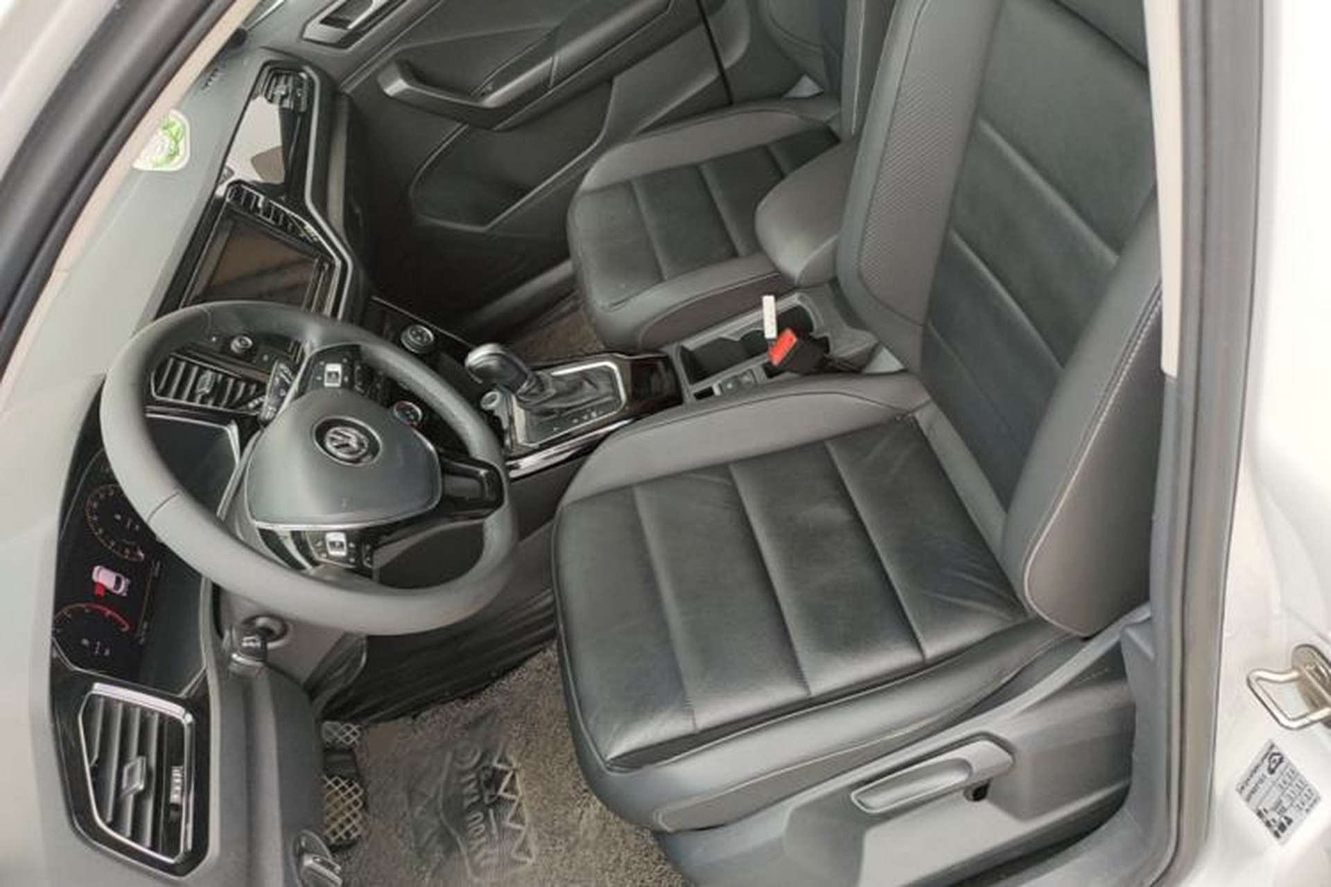 Used Volkswagen T-ROC 2020 280TSI DSG Two-Wheel Drive Comfort Version Left Front Seat