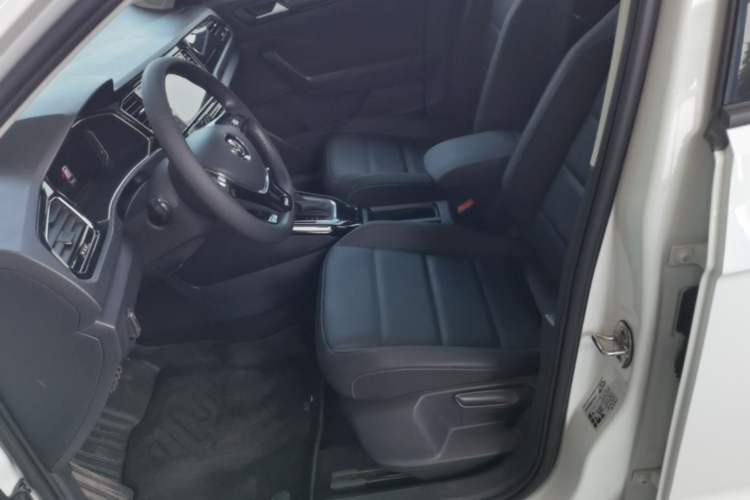 Used Volkswagen T-ROC 2020 280TSI DSG Two-Wheel Drive Comfort Version Left Front Seat