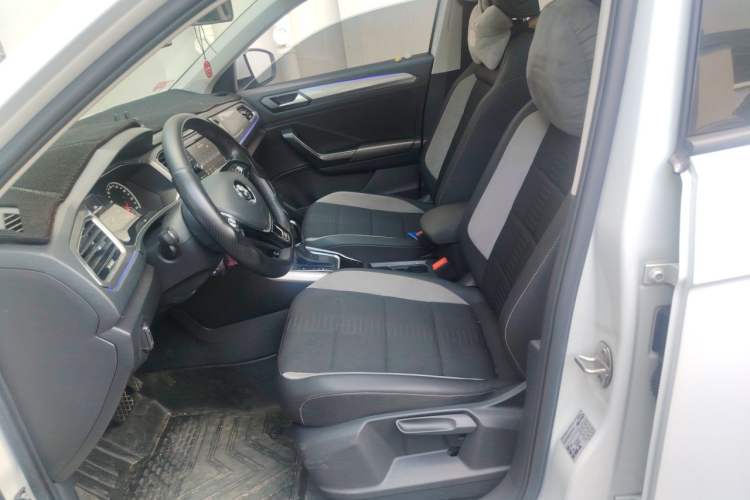 Used Volkswagen T-ROC 2020 230TSI DSG Two-Wheel Drive Advanced Version Left Front Seat