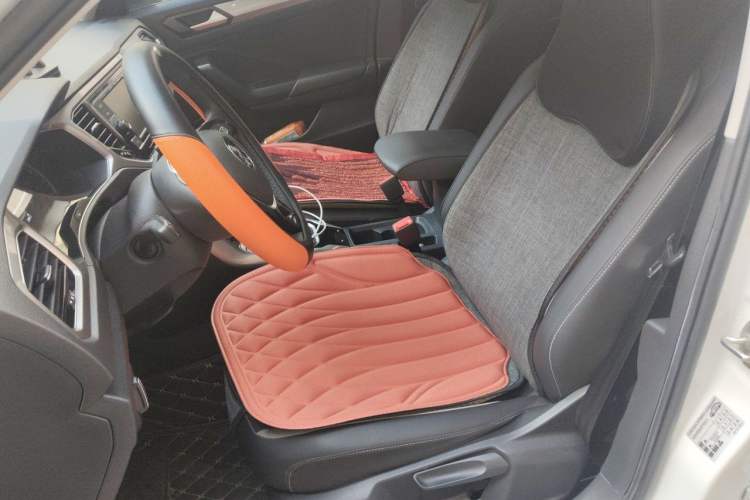 Used Volkswagen T-ROC 2020 230TSI DSG Two-Wheel Drive Advanced Version Left Front Seat