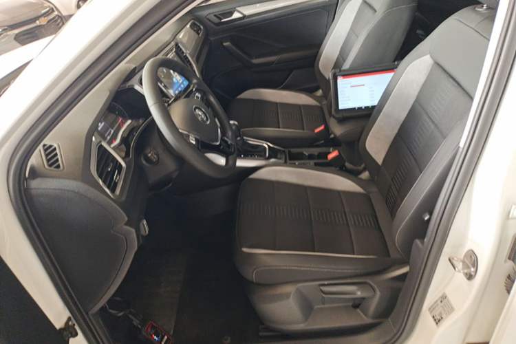Used Volkswagen T-ROC 2020 230TSI DSG Two-Wheel Drive Advanced Version Left Front Seat