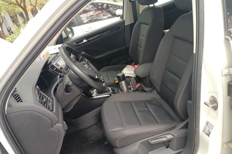 Used Volkswagen T-ROC 2020 280TSI DSG Two-Wheel Drive Comfort Version Left Front Seat