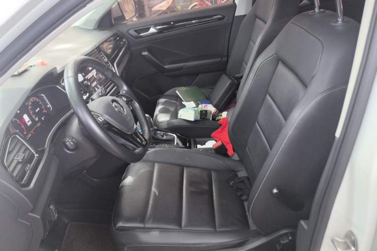 Used Volkswagen T-ROC 2020 280TSI DSG Two-Wheel Drive Comfort Version Left Front Seat