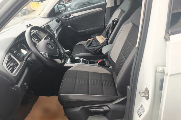 Used Volkswagen T-ROC  Left Front Seat