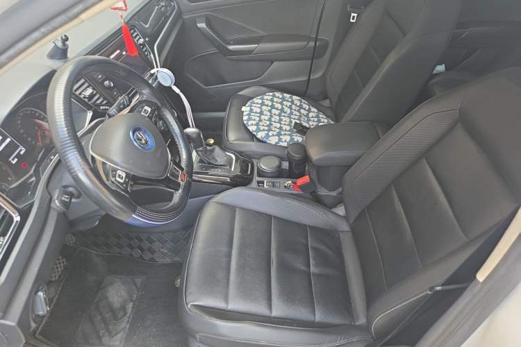 Used Volkswagen T-ROC 2020 280TSI DSG Two-Wheel Drive Comfort Version Left Front Seat