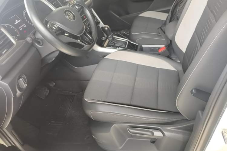 Used Volkswagen T-ROC 2020 230TSI DSG Two-Wheel Drive Advanced Version Left Front Seat