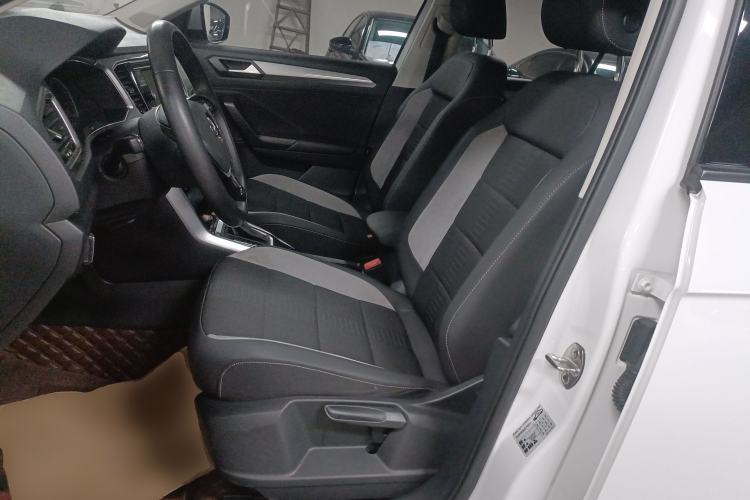 Used Volkswagen T-ROC 2020 230TSI DSG Two-Wheel Drive Advanced Version Left Front Seat