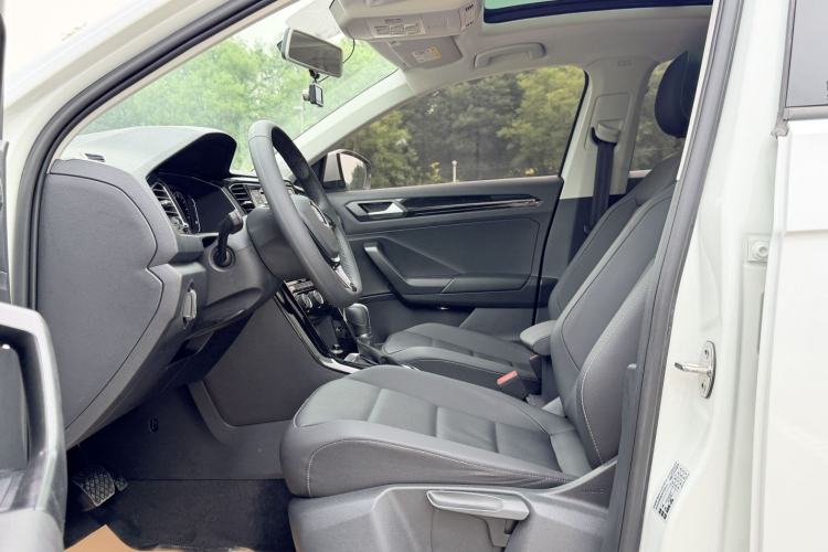Used Volkswagen T-ROC 2020 280TSI DSG Two-Wheel Drive Comfort Version Left Front Seat