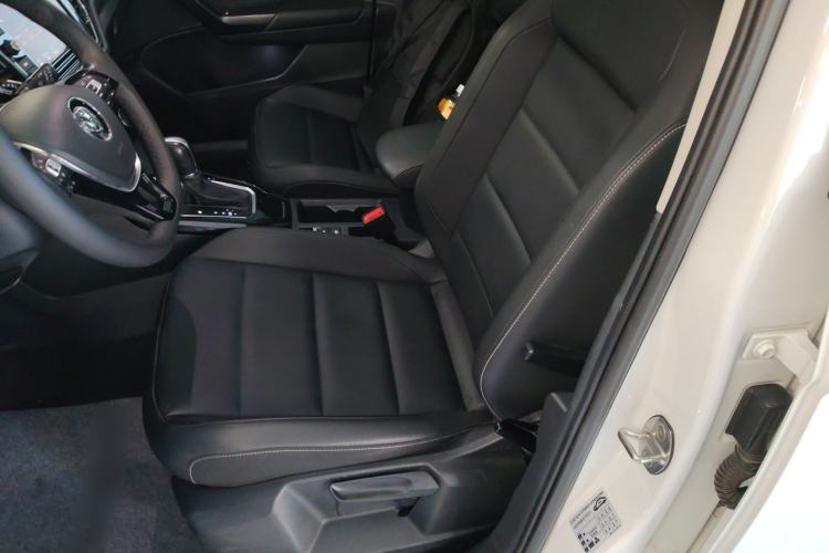 Used Volkswagen T-ROC 2020 280TSI DSG Two-Wheel Drive Comfort Version Left Front Seat