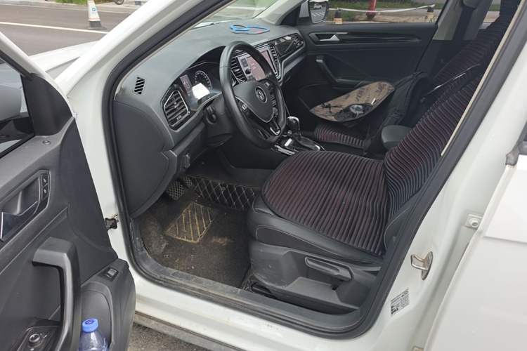 Used Volkswagen T-ROC 2020 280TSI DSG Two-Wheel Drive Comfort Version Left Front Seat