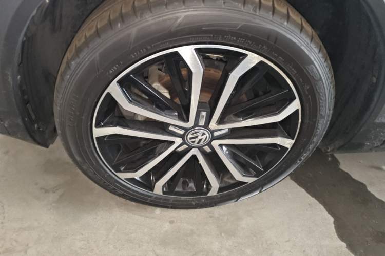 Used Volkswagen T-ROC 2020 280TSI DSG Two-Wheel Drive Comfort Version Left Front Wheel Hub