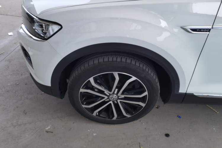 Used Volkswagen T-ROC 2020 280TSI DSG Two-Wheel Drive Comfort Version Left Front Wheel Hub