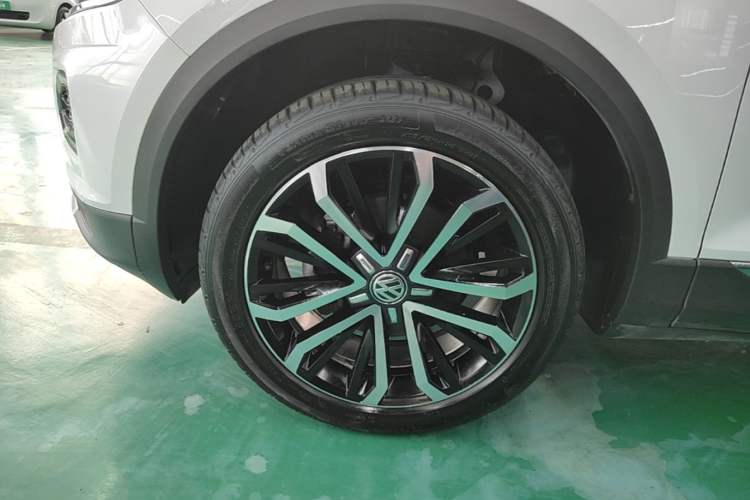 Used Volkswagen T-ROC 2020 280TSI DSG Two-Wheel Drive Comfort Version Left Front Wheel Hub