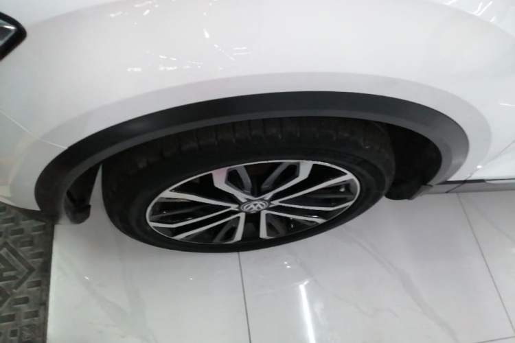 Used Volkswagen T-ROC 2020 280TSI DSG Two-Wheel Drive Comfort Version Left Front Wheel Hub