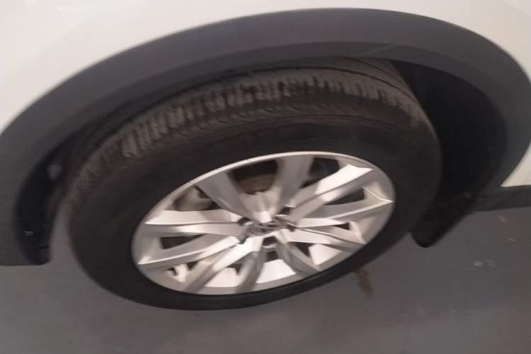 Used Volkswagen T-ROC 2020 280TSI DSG Two-Wheel-Drive Elite Version Left Front Wheel Hub